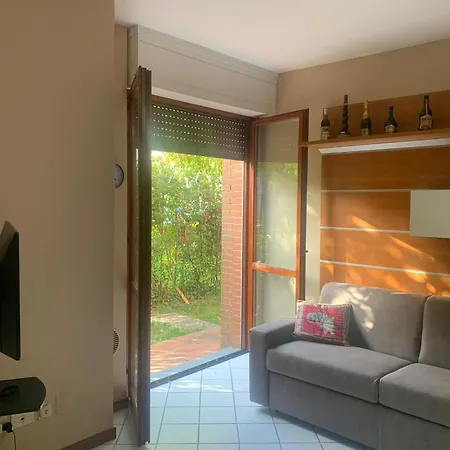 Casa Mattia Ground Floor No 1 Апартаменты